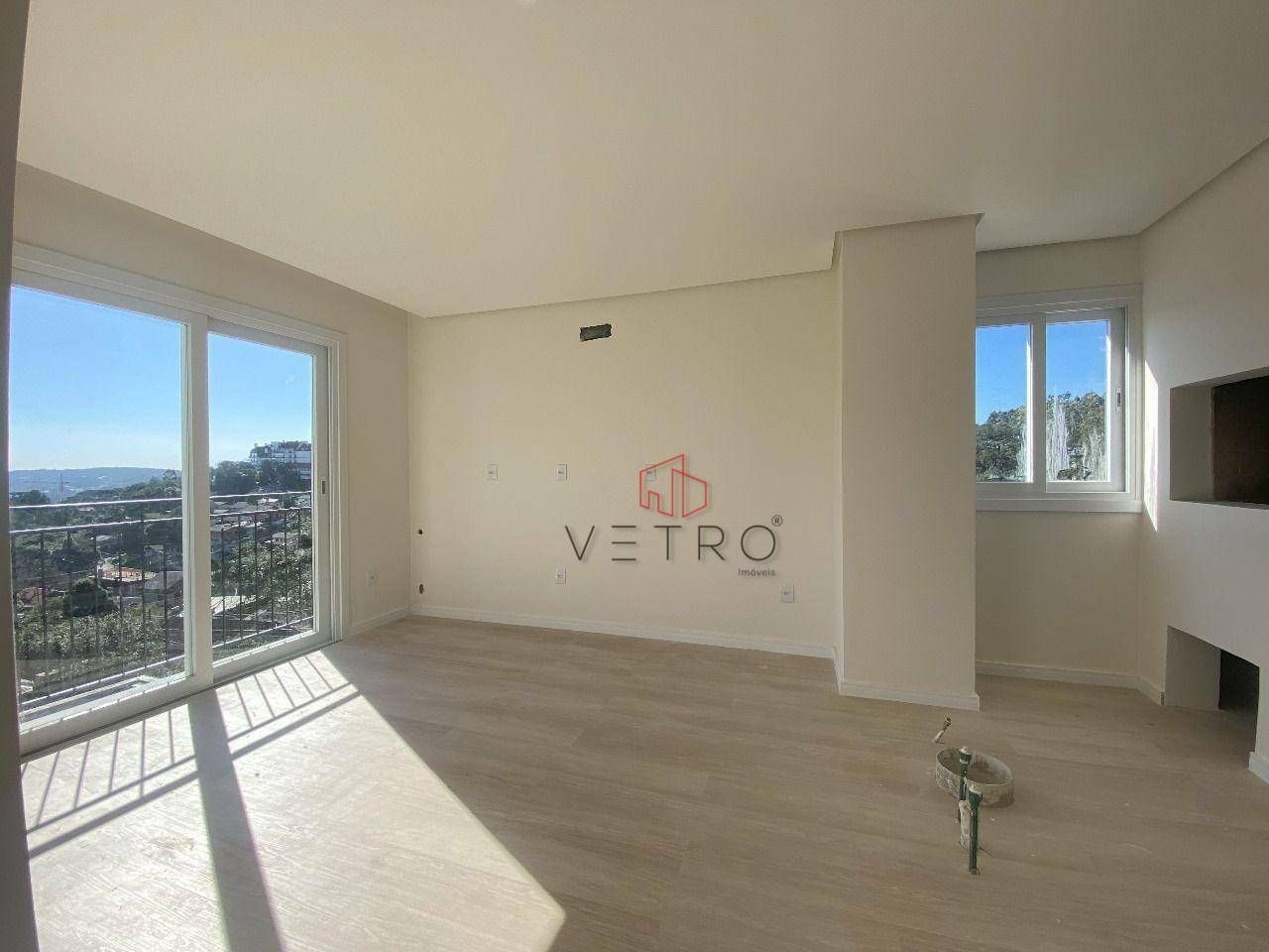 Apartamento à venda com 3 quartos, 150m² - Foto 1