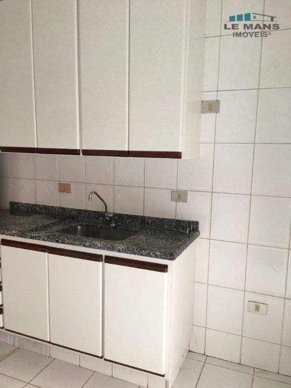 Apartamento à venda com 3 quartos, 127m² - Foto 29