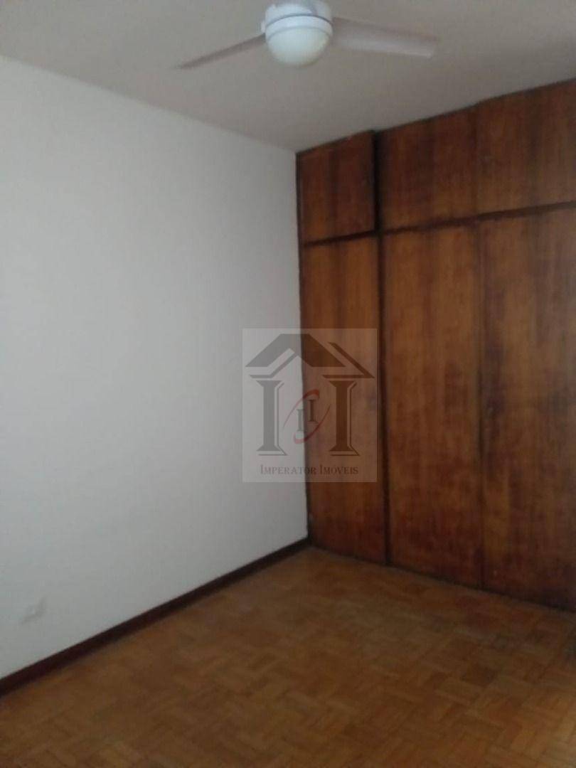 Casa à venda com 3 quartos, 279m² - Foto 3