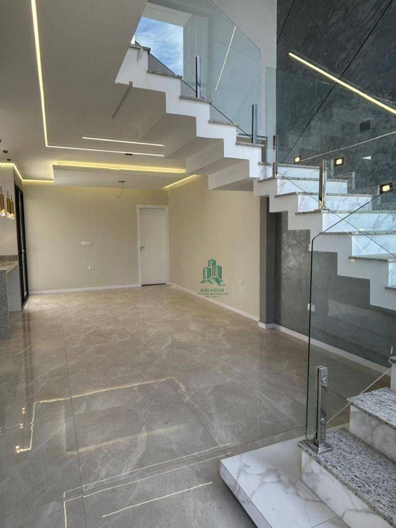 Sobrado à venda com 3 quartos, 140m² - Foto 2