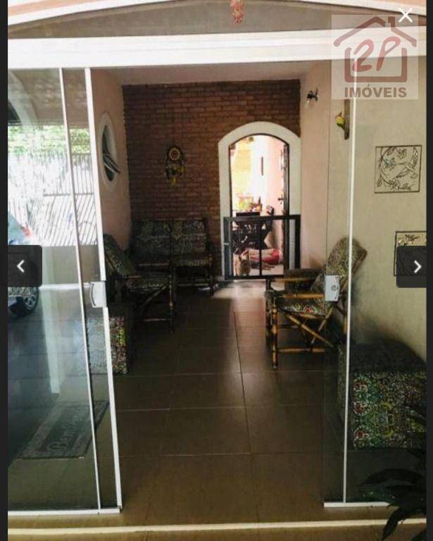 Casa à venda com 4 quartos, 250m² - Foto 9