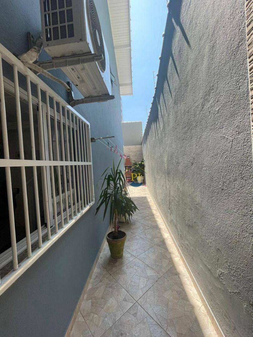 Casa à venda com 3 quartos, 105m² - Foto 30