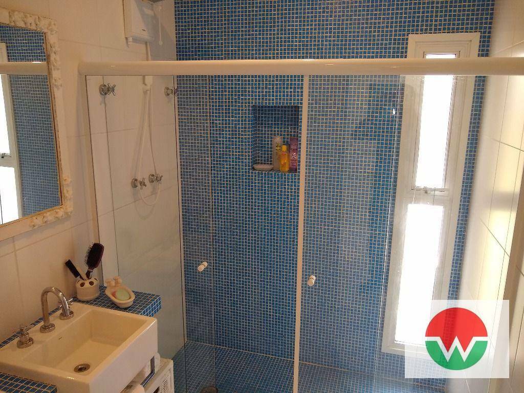 Casa de Condomínio para alugar com 4 quartos, 320m² - Foto 29