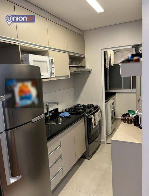 Apartamento à venda com 2 quartos, 63m² - Foto 8