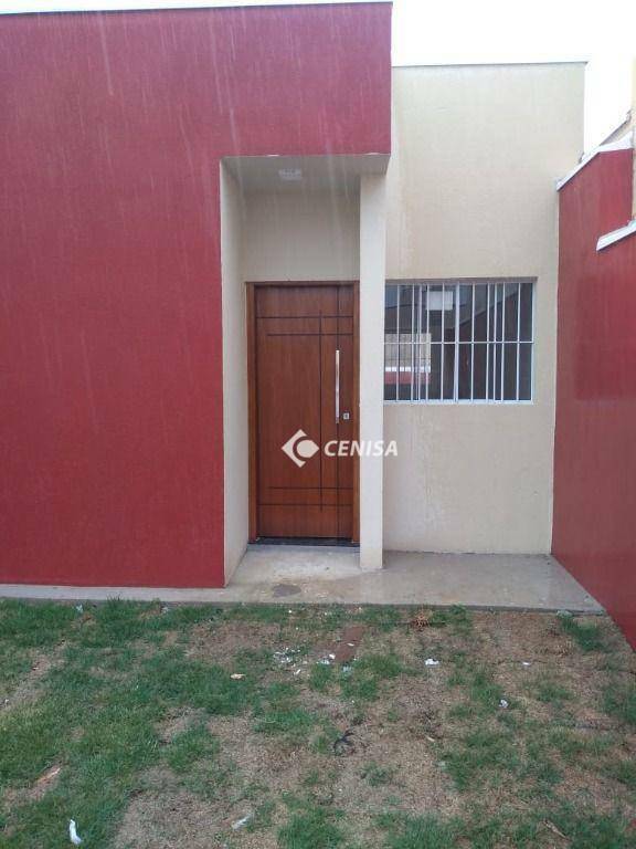 Casa à venda com 2 quartos, 50m² - Foto 1