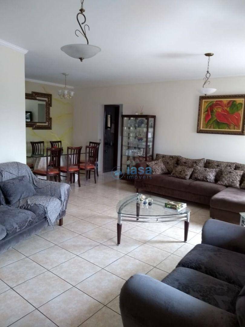 Apartamento à venda com 3 quartos, 140m² - Foto 2