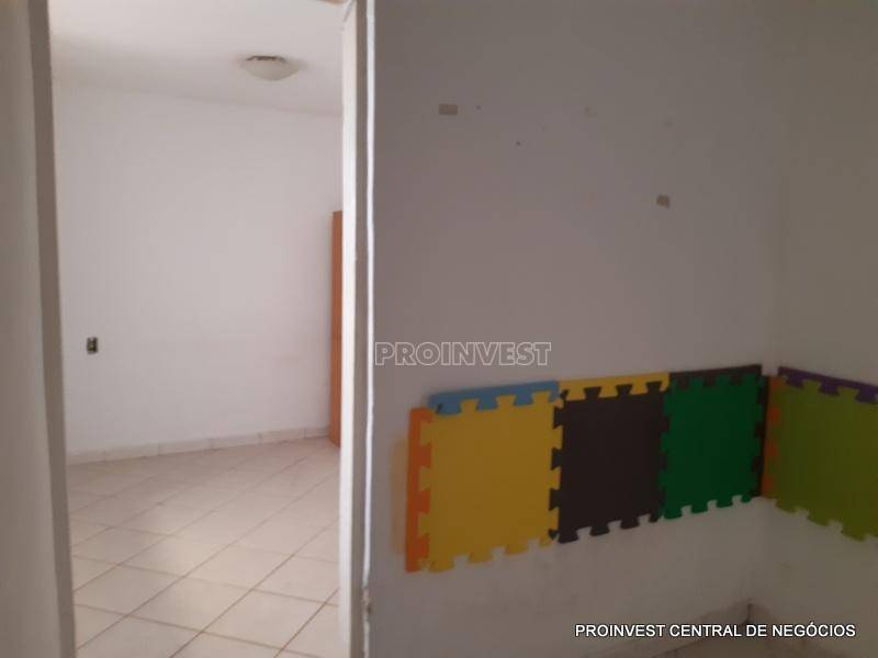 Casa de Condomínio à venda com 3 quartos, 498m² - Foto 33