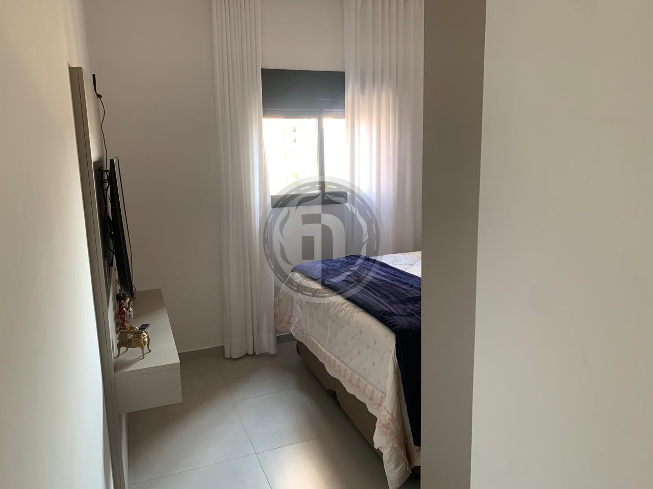 Apartamento à venda com 2 quartos, 62m² - Foto 32