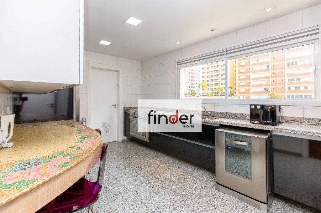 Apartamento à venda com 4 quartos, 267m² - Foto 19