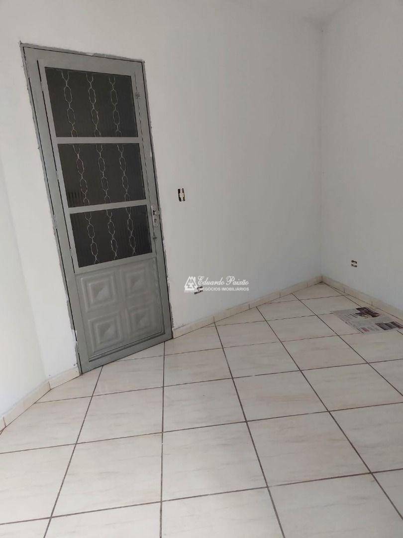 Casa à venda e aluguel com 2 quartos, 160m² - Foto 14