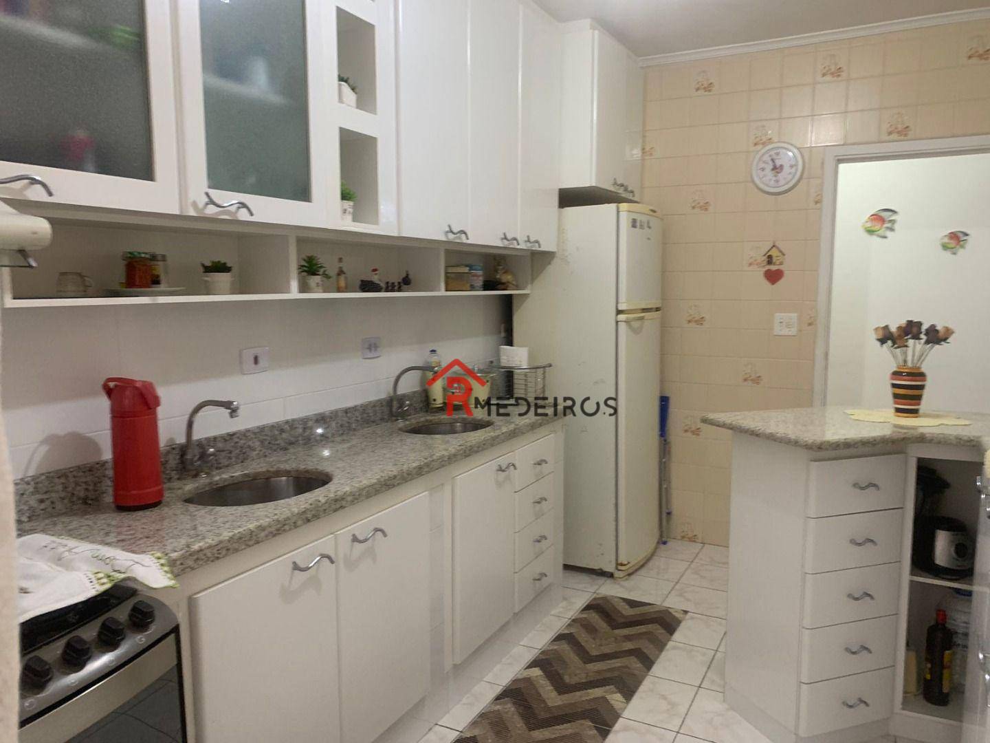 Apartamento à venda com 2 quartos, 75m² - Foto 14