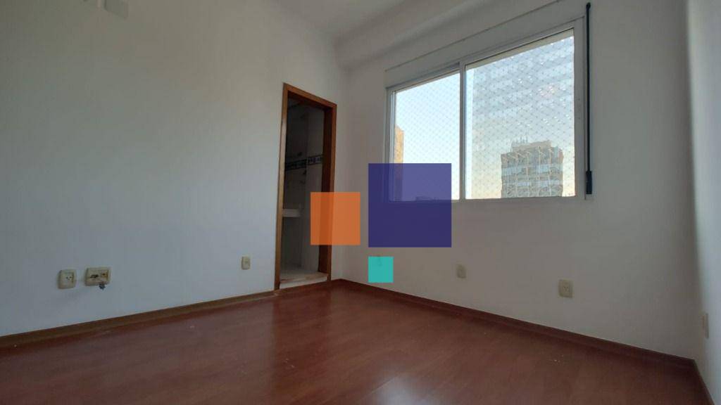 Apartamento à venda com 3 quartos, 180m² - Foto 13