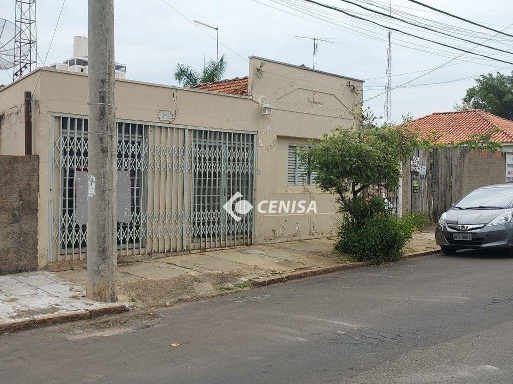 Casa à venda com 3 quartos, 240m² - Foto 1