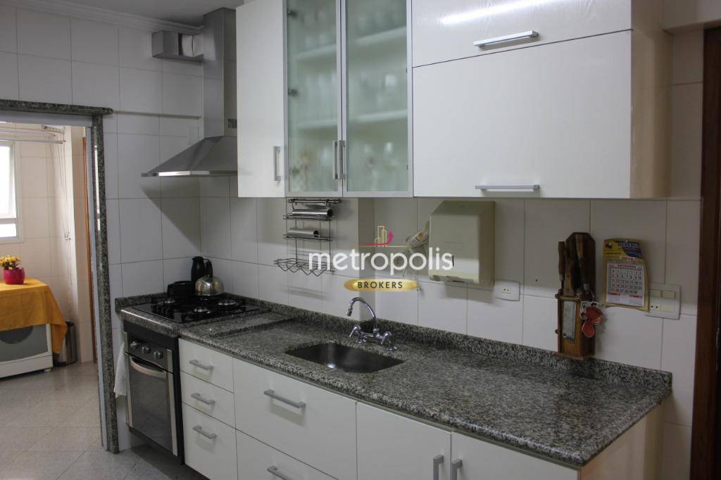 Apartamento à venda com 3 quartos, 146m² - Foto 19