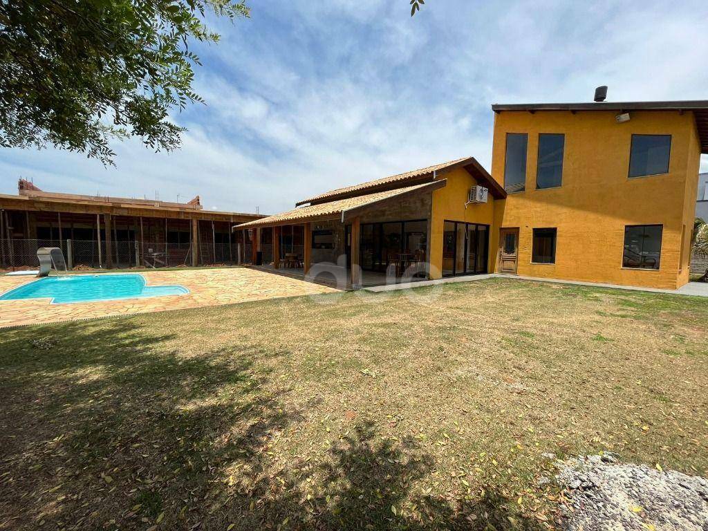 Casa à venda com 3 quartos, 271m² - Foto 9