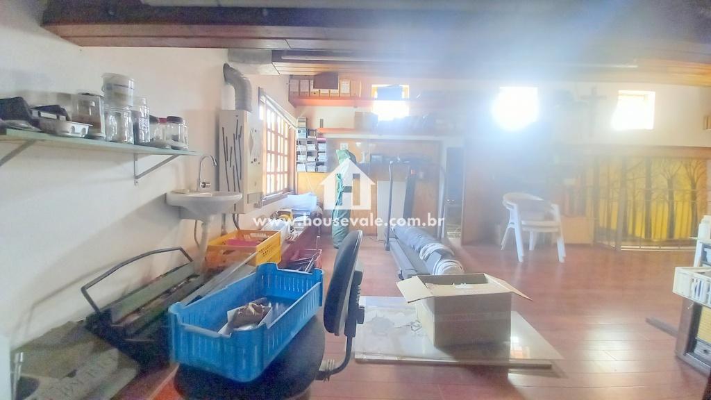 Sobrado à venda com 4 quartos, 360m² - Foto 37