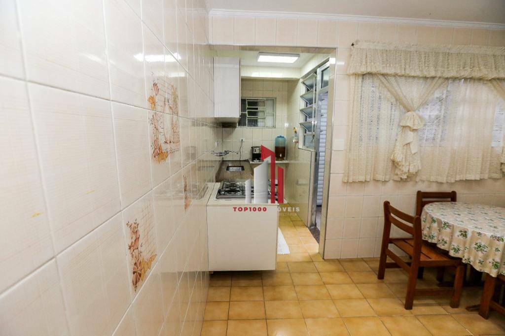 Sobrado à venda com 3 quartos, 200m² - Foto 14