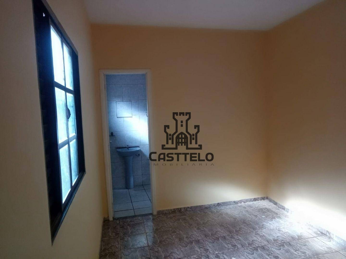 Casa à venda com 3 quartos, 70m² - Foto 11