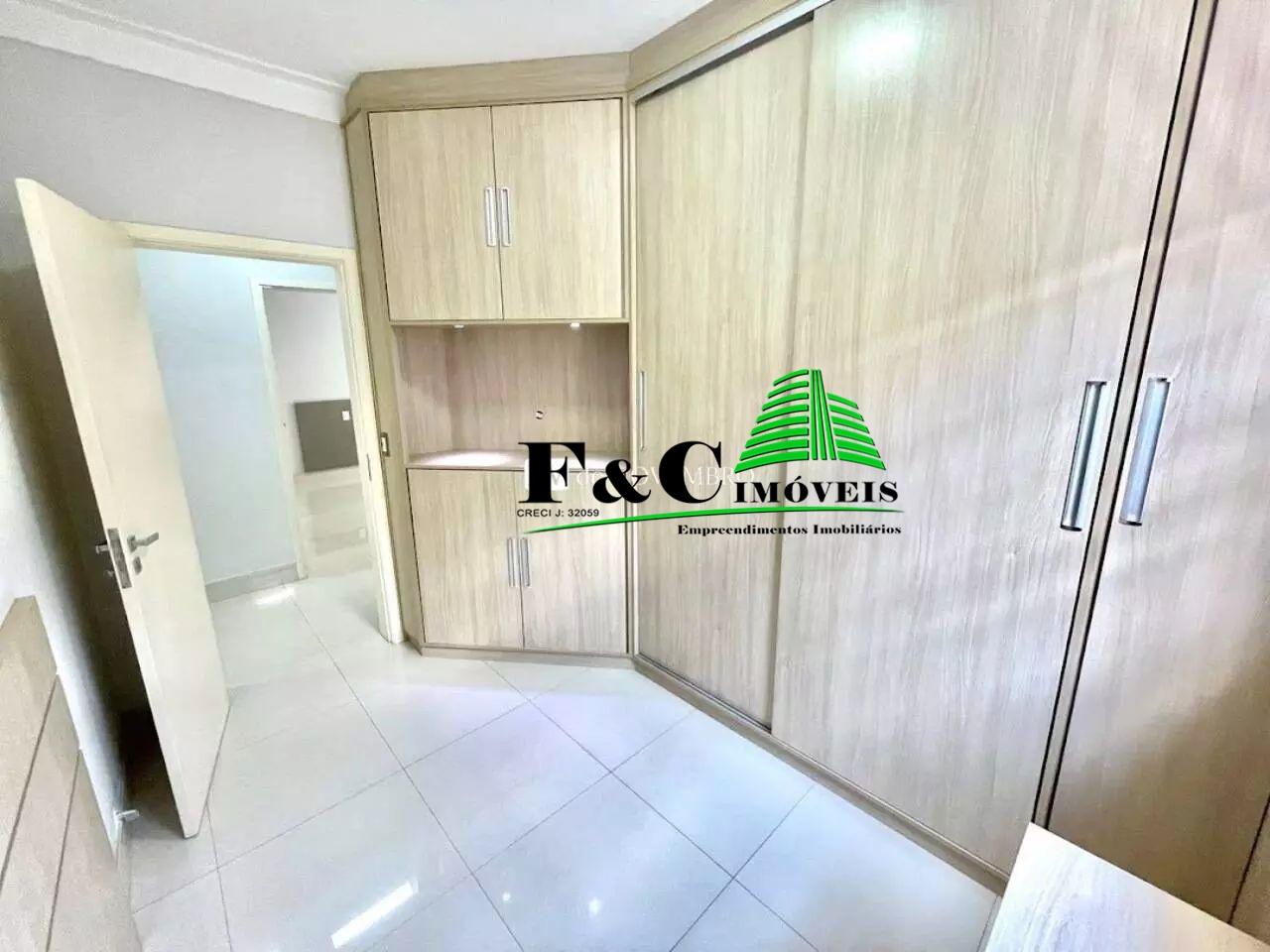 Casa para alugar com 4 quartos, 300m² - Foto 15