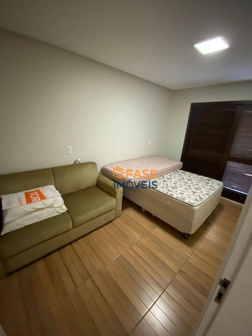 Casa à venda com 3 quartos, 1m² - Foto 10