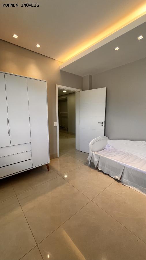 Casa de Condomínio à venda com 4 quartos, 469m² - Foto 18