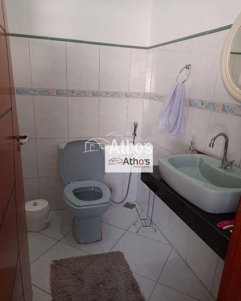 Sobrado à venda com 4 quartos, 180m² - Foto 4