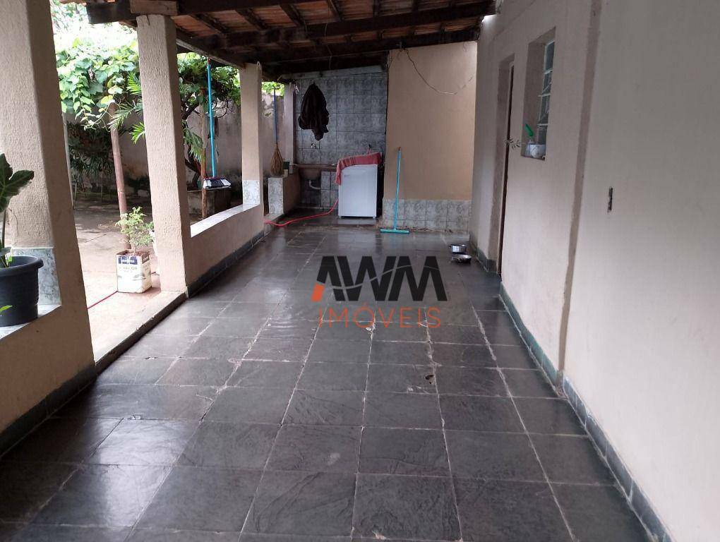 Casa à venda com 3 quartos, 150m² - Foto 17