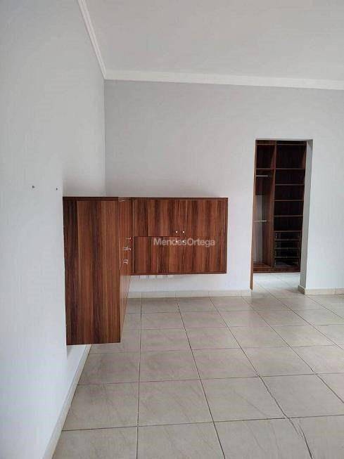 Casa à venda com 3 quartos, 242m² - Foto 7