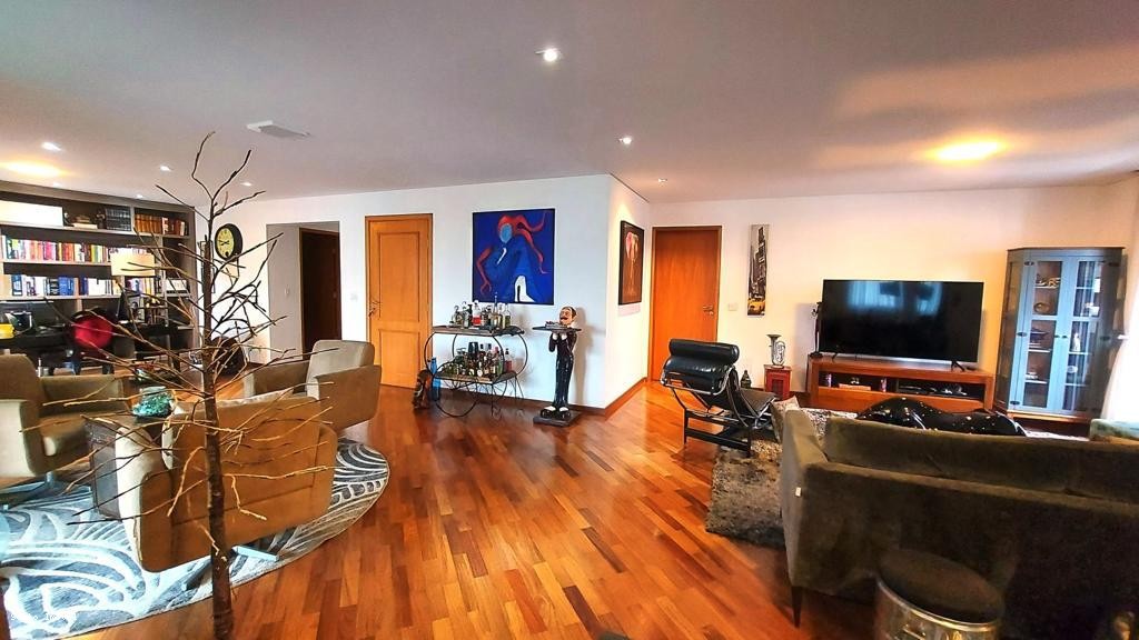 Apartamento à venda com 4 quartos, 253m² - Foto 3