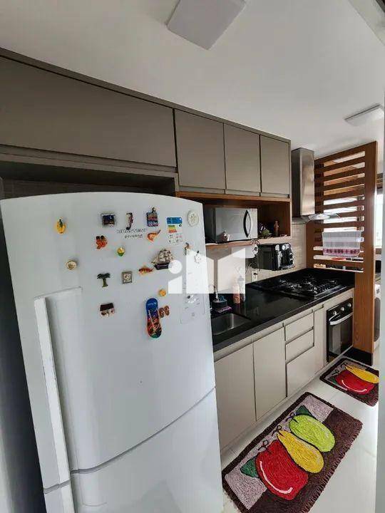 Apartamento à venda com 2 quartos, 70m² - Foto 10