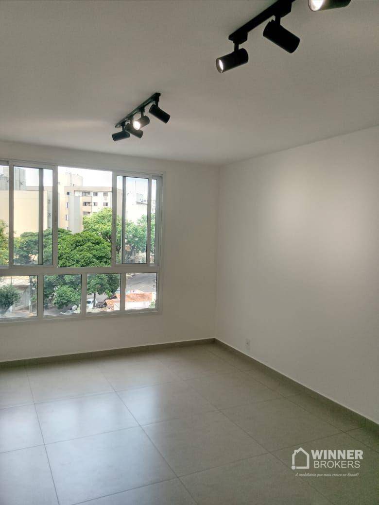 Apartamento à venda com 2 quartos, 81m² - Foto 2