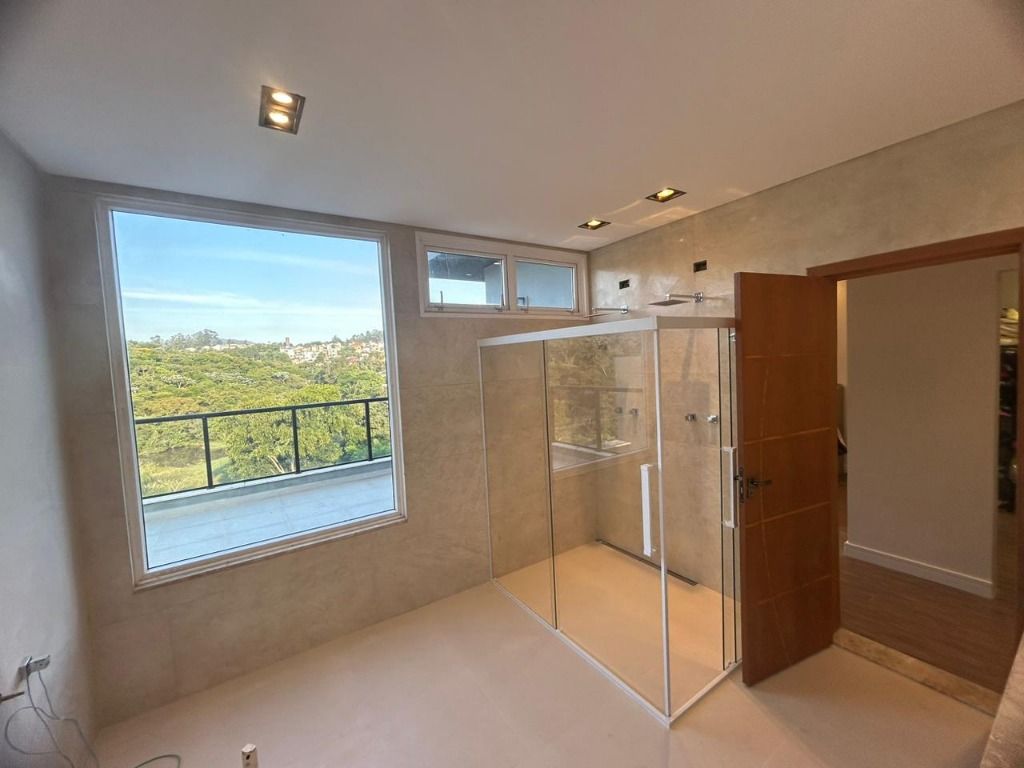 Casa de Condomínio à venda com 3 quartos, 570m² - Foto 28