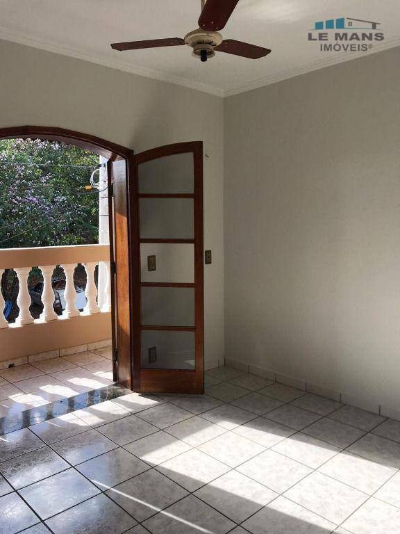 Casa à venda com 3 quartos, 179m² - Foto 6