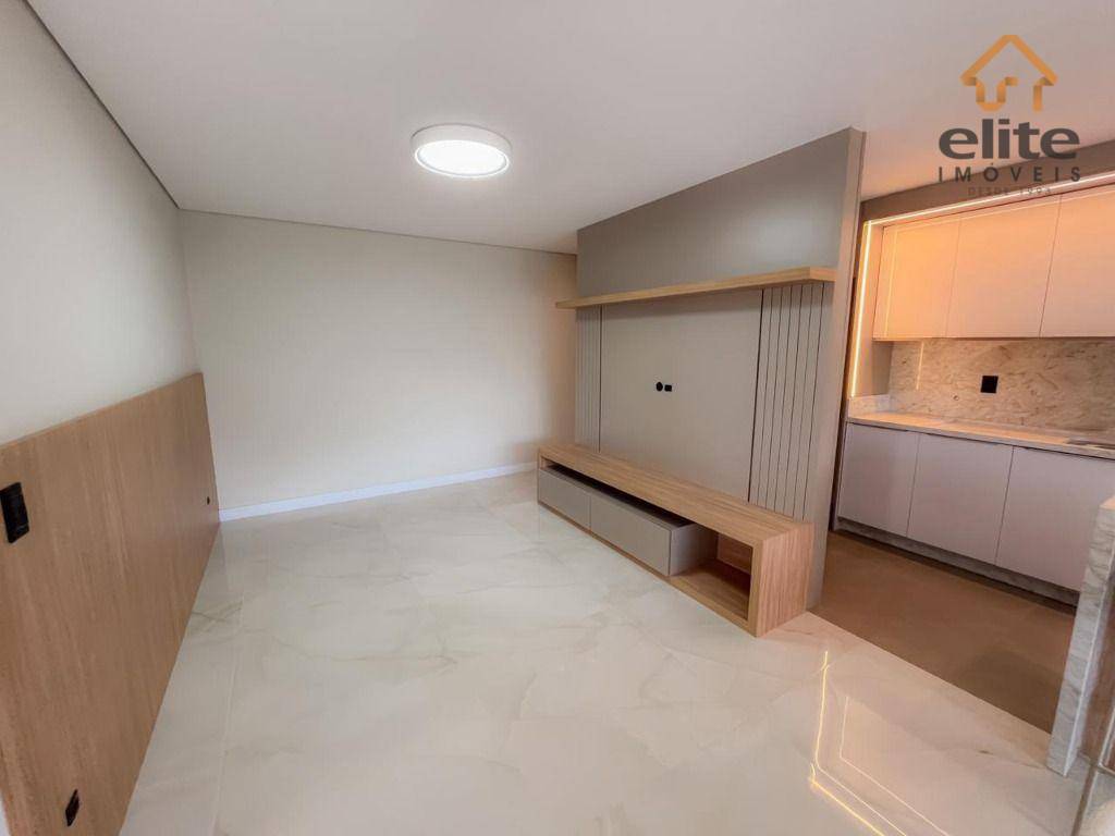 Apartamento à venda com 2 quartos, 81m² - Foto 13