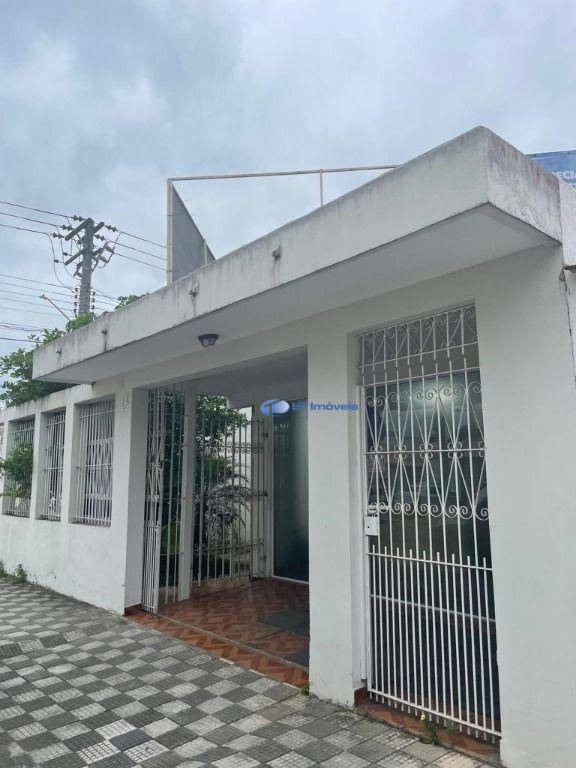 Casa à venda e aluguel com 3 quartos, 250m² - Foto 4