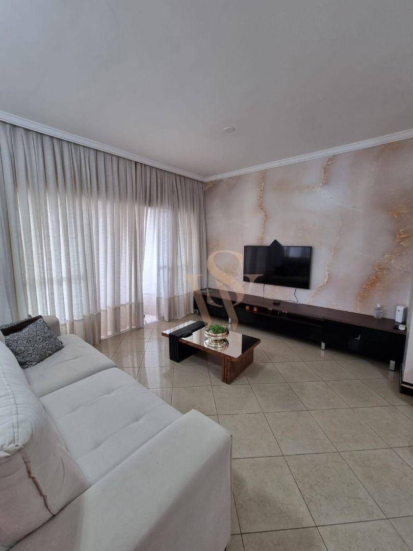 Apartamento à venda com 3 quartos, 174m² - Foto 1