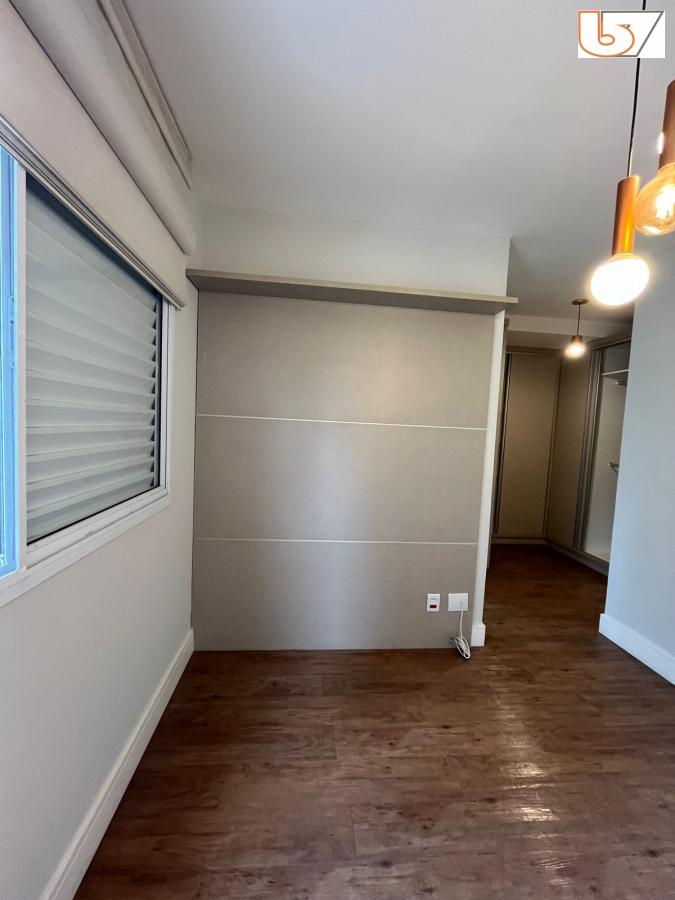 Apartamento para alugar com 2 quartos, 107m² - Foto 10