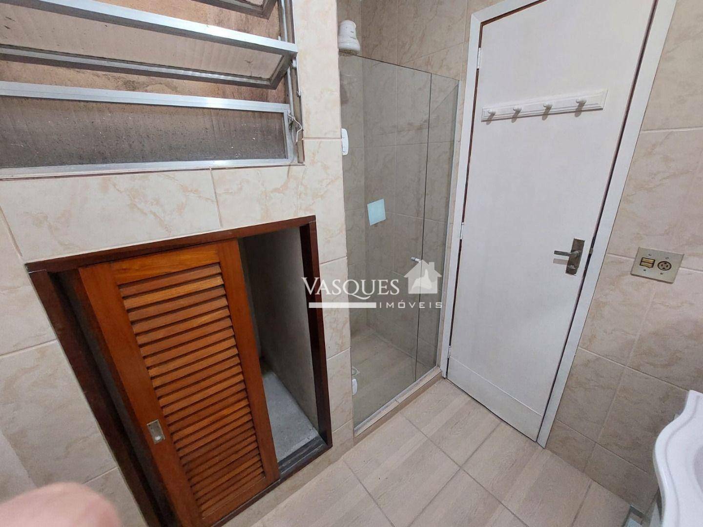 Apartamento à venda com 2 quartos, 68m² - Foto 5