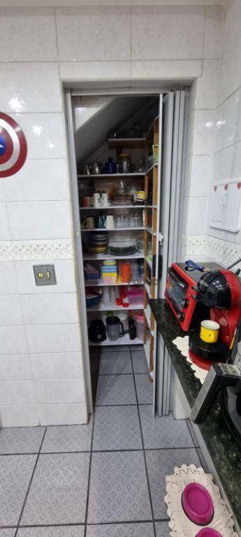 Sobrado à venda com 3 quartos, 200m² - Foto 10