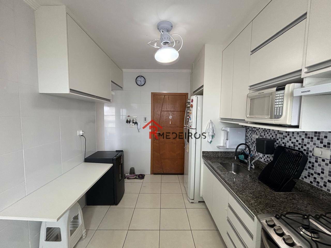 Apartamento à venda com 3 quartos, 119m² - Foto 8