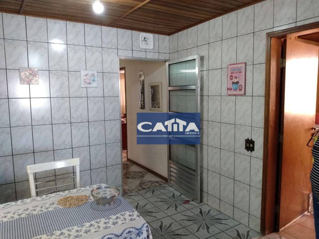 Casa à venda com 6 quartos, 220m² - Foto 6