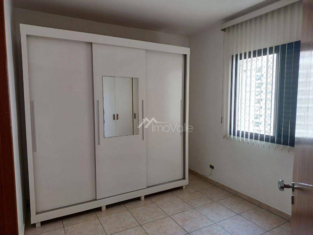 Apartamento para alugar com 3 quartos, 72m² - Foto 13