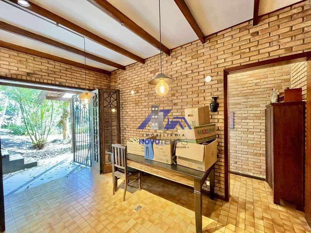 Casa de Condomínio à venda com 3 quartos, 450m² - Foto 11