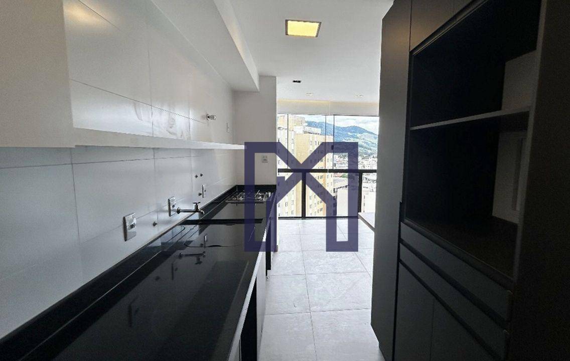 Apartamento à venda com 2 quartos, 77m² - Foto 4