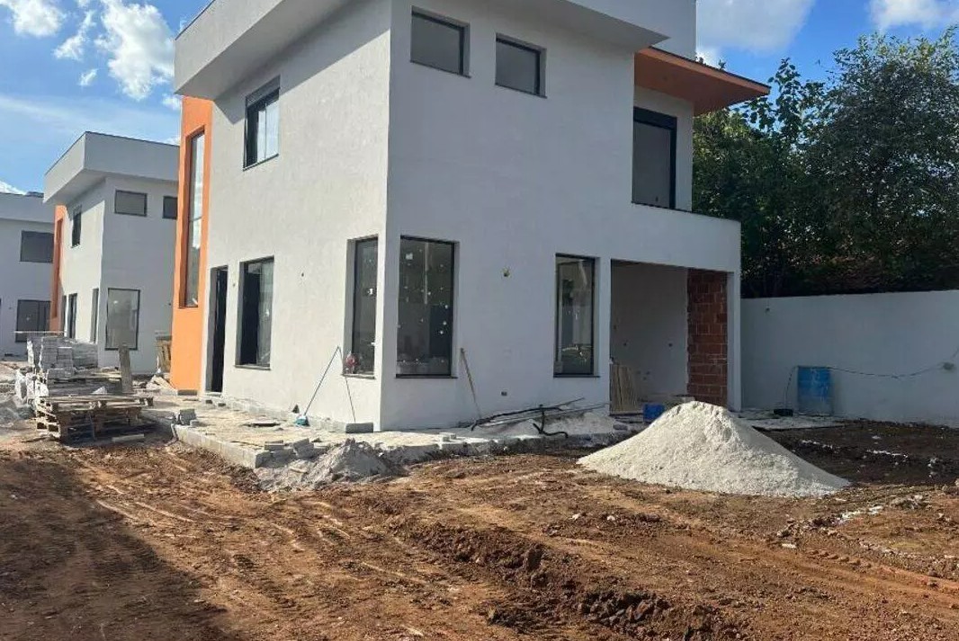 Casa de Condomínio à venda com 3 quartos, 173m² - Foto 3