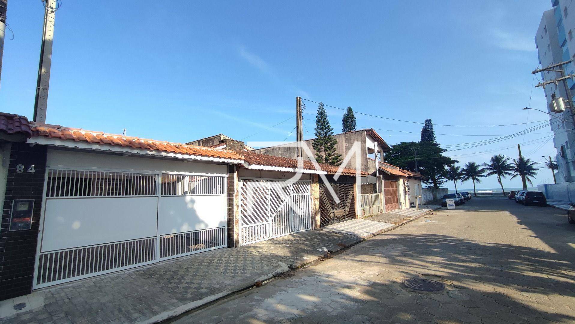 Casa à venda com 4 quartos, 127m² - Foto 1