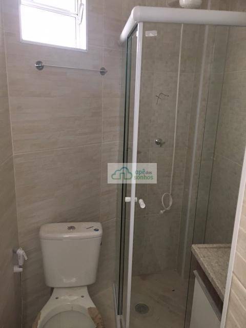 Apartamento para alugar com 2 quartos, 65m² - Foto 11