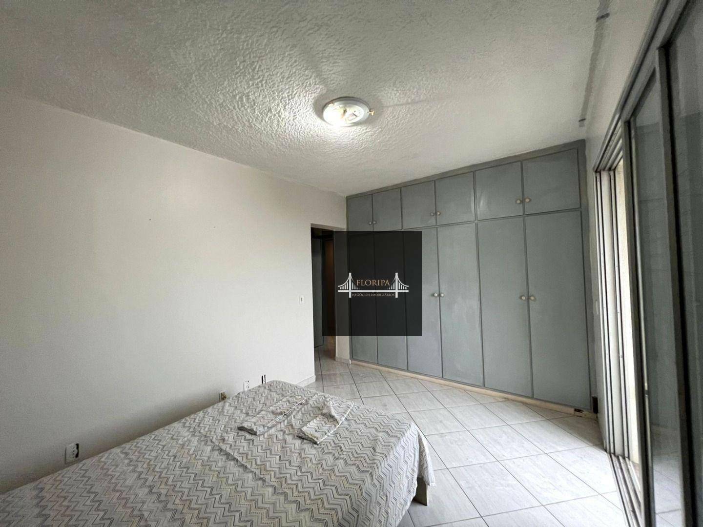 Apartamento à venda com 4 quartos, 157m² - Foto 24