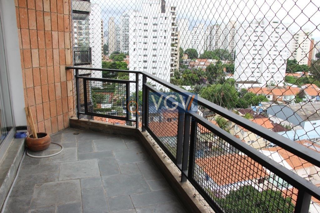 Apartamento à venda com 3 quartos, 140m² - Foto 7