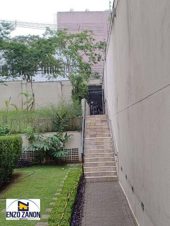 Apartamento para alugar com 2 quartos, 68m² - Foto 19